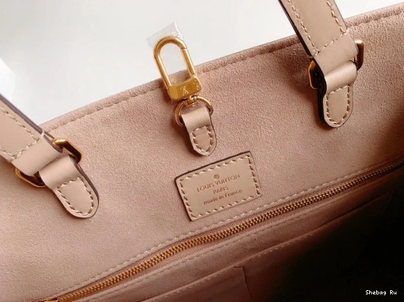 LOUIS MM ONTHEGO VUITTON 0812